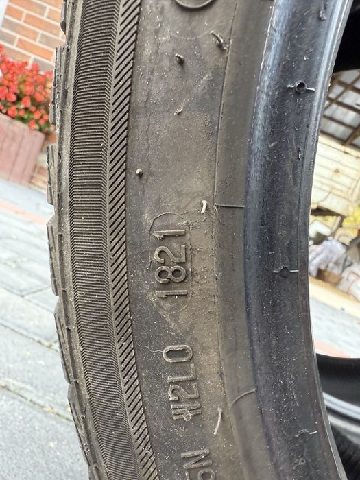 Opony zimowe 2x BARUM POLARIS 5 225/40/18, cena za 2 szt.