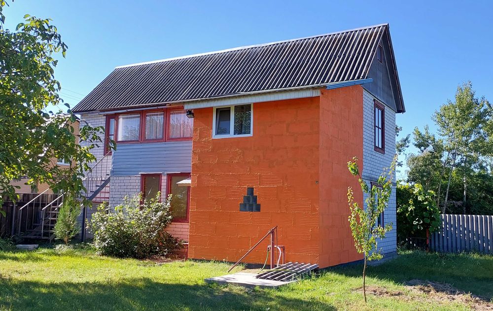 Продам будинок з земельною ділянкою