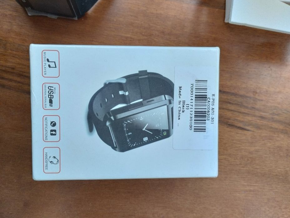 Смарт-годинник з bluetooth