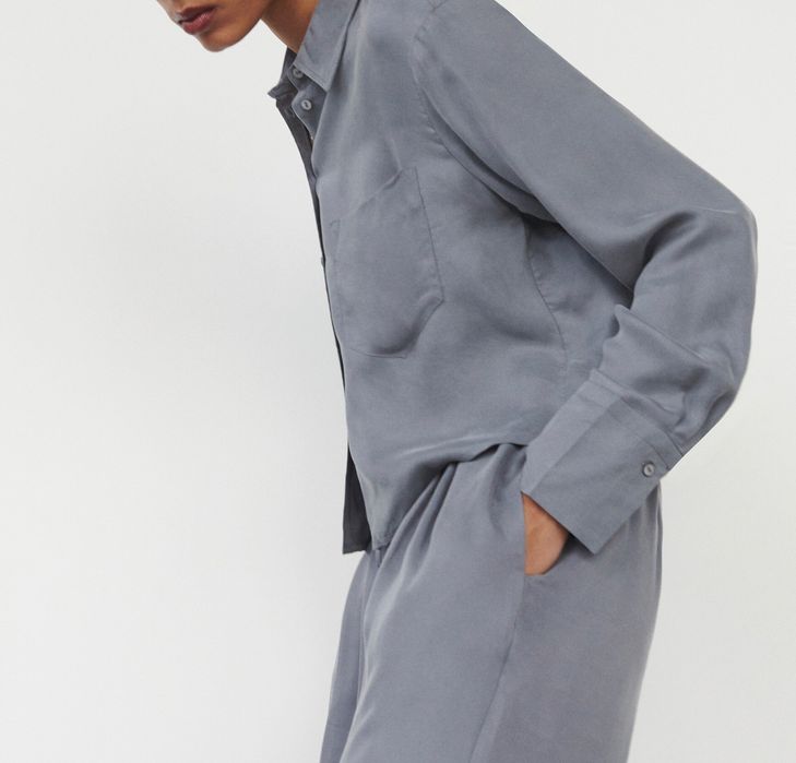 ZESTAW Koszula + spodnie z cupro i wiskozy luźny modny design modelka