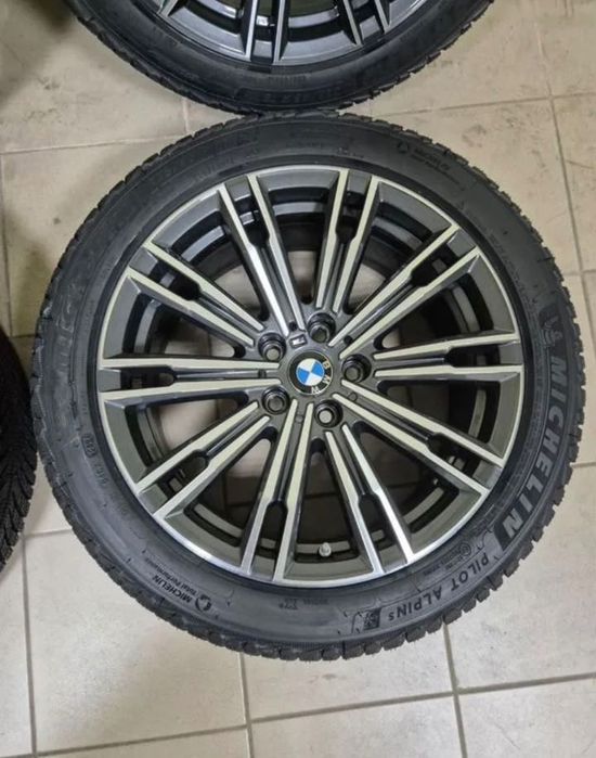 Зимние колёса R18  225/45 5/112