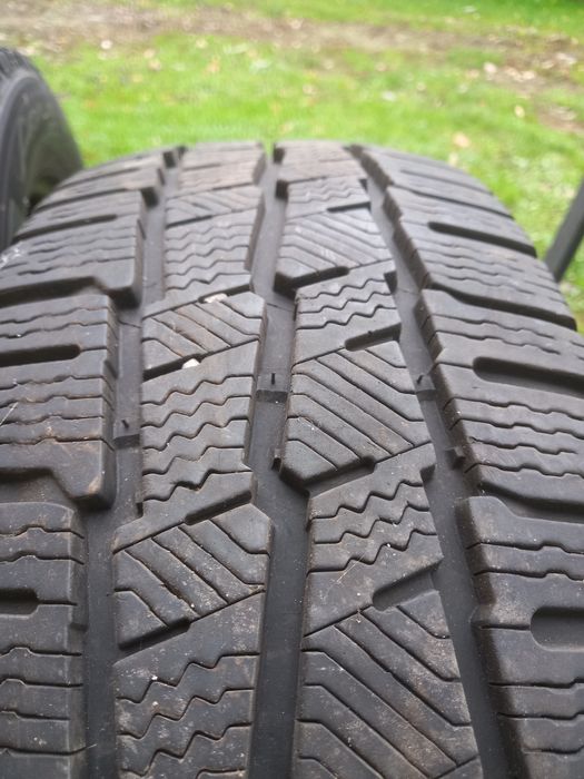 Opony zimowe bus Michelin 215/60/17c 7.5mm 4szt