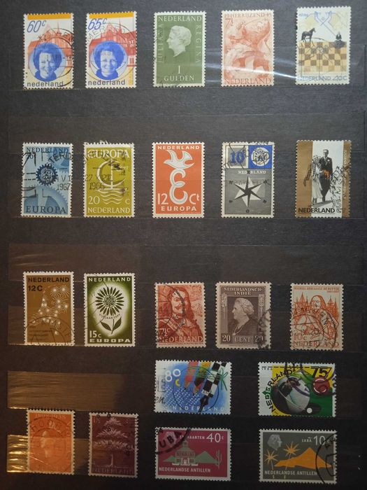 Znaczki Pocztowe Holandia Nederland Holenderskie Europa 113 szt (219)