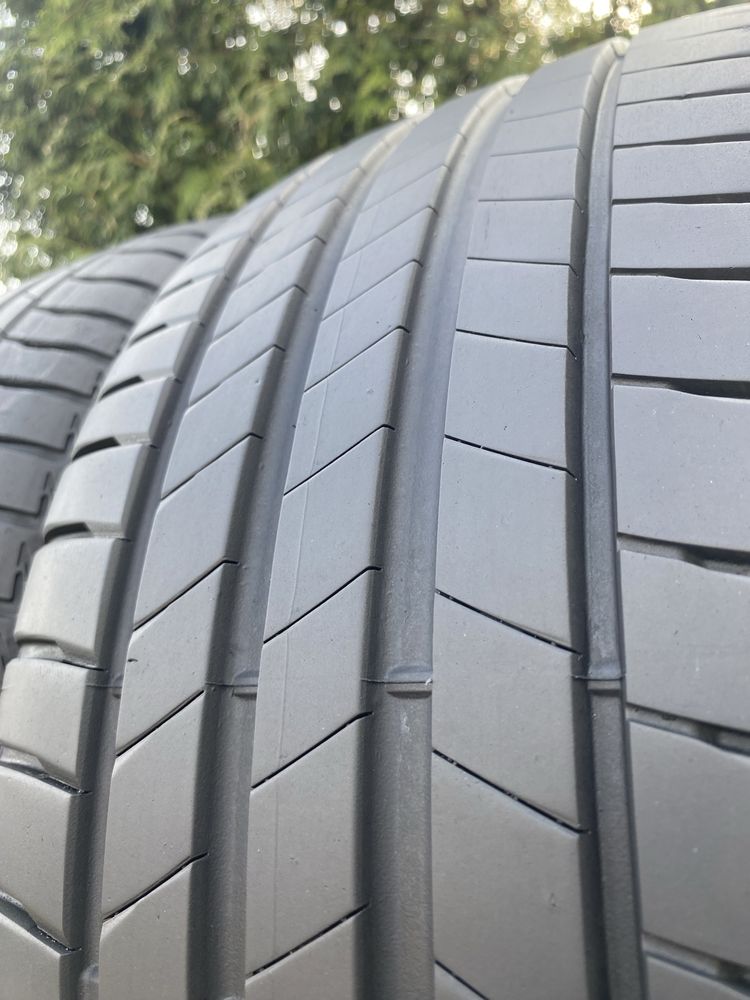 225/40/18 Sprzedam komplet opon Bridgestone