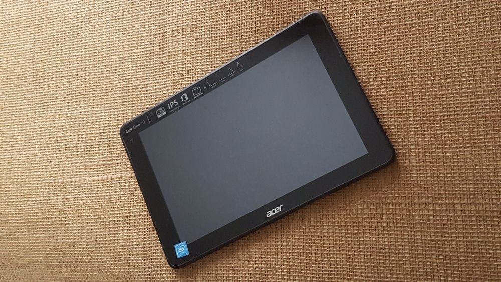 Планшет Acer One 10 (N16H1)