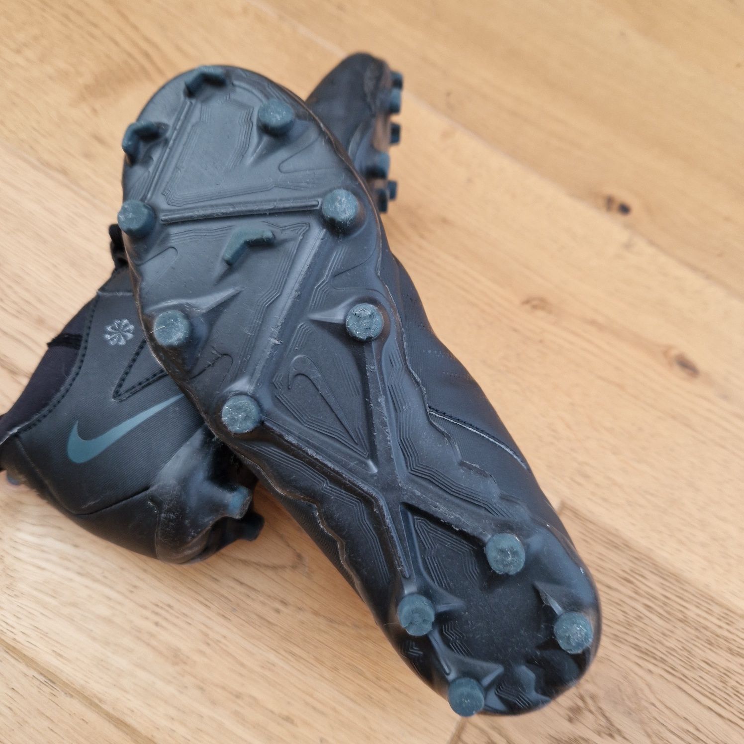 Korki nike performance JR PHANTOM LUNA II 38,5