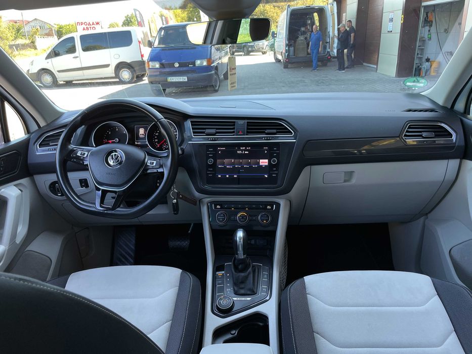 Volkswagen Tiguan 2019 2.0 ДИЗЕЛЬ