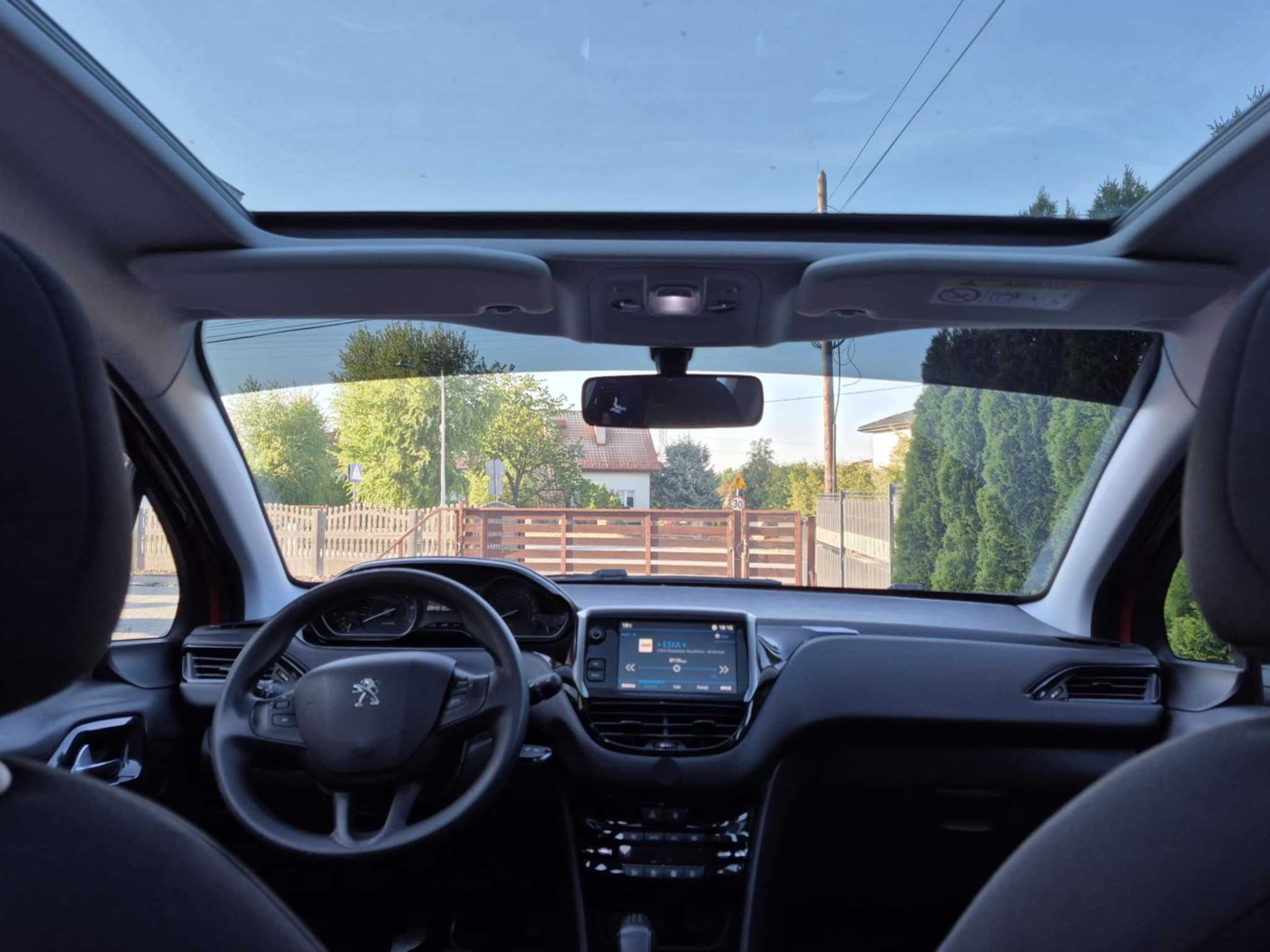 Peugeot 208 1.2 benzyna – zadbany, czysty, bogato wyposażony