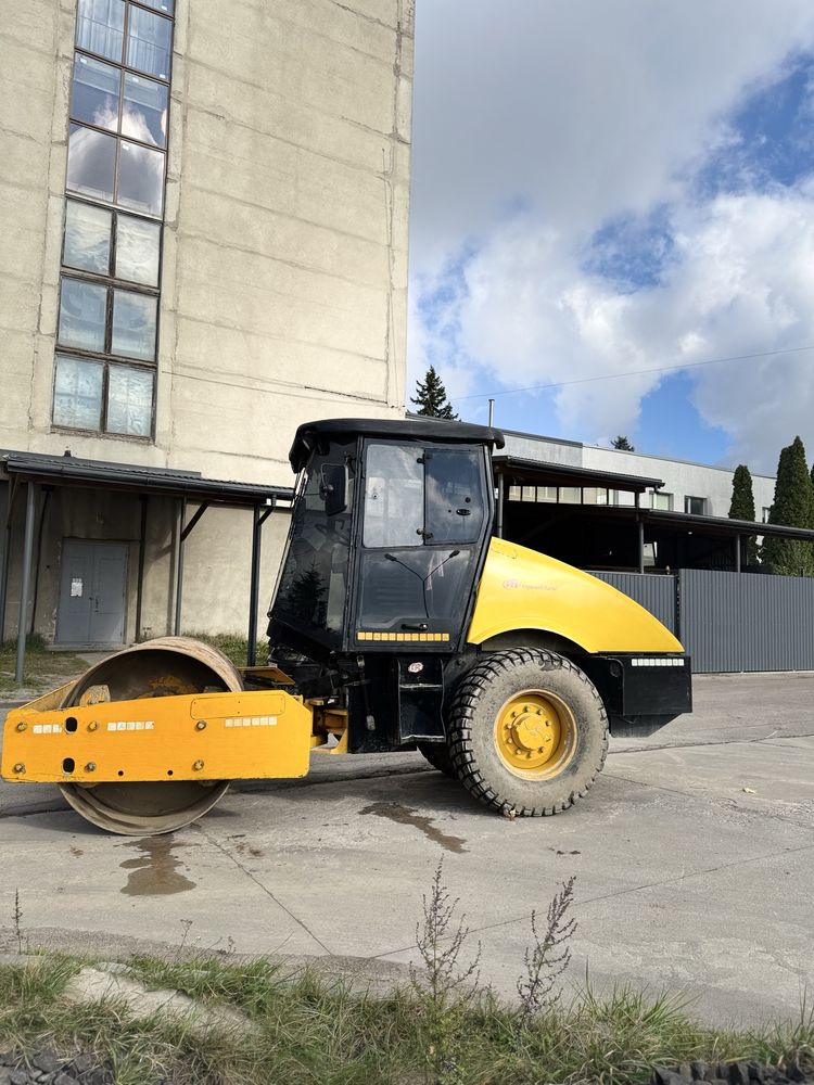 Продам каток грунтовий  з ПДВ вольво  каток ґрунтовий каток вібраційни
