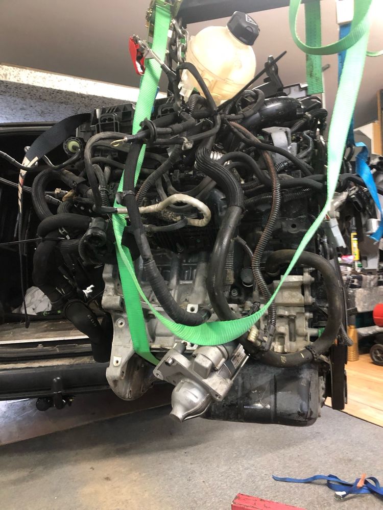 silnik kompletny z osprzetem 45000km YH01 131koni 2020