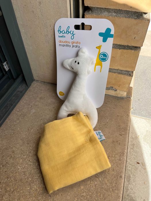 Doudou Girafa para Bebé 100% Algodão - Baby Wells - Novo