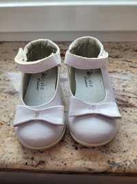 Białe buty buciki lakierki balerinki 21 na chrzest komunię święta