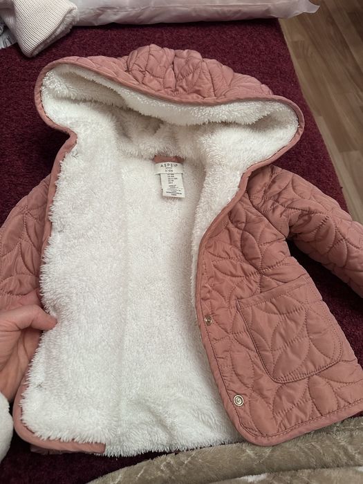 Зимові куртки для дівчинки