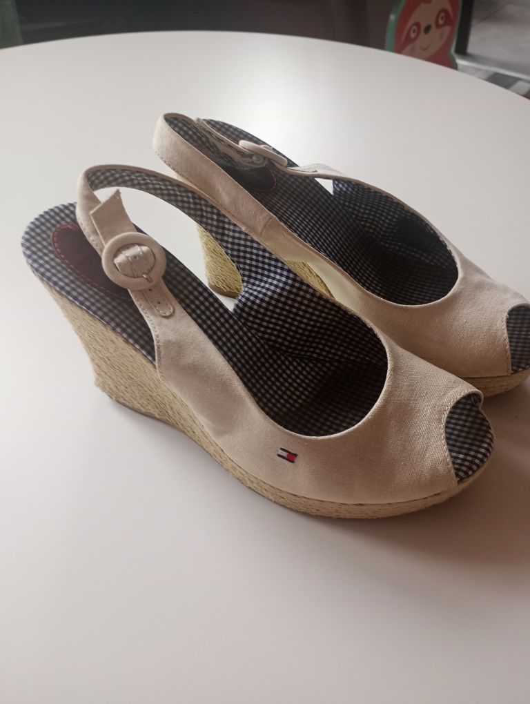 Buty sandały na koturnie 38 Tommy Hilfiger