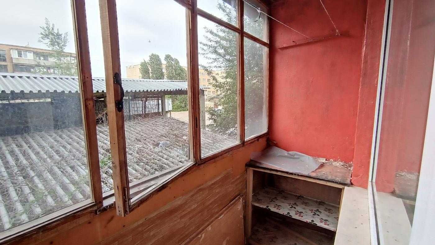 Продаж гостинки зі своїм санвузлом та балконом м.Індустріальна