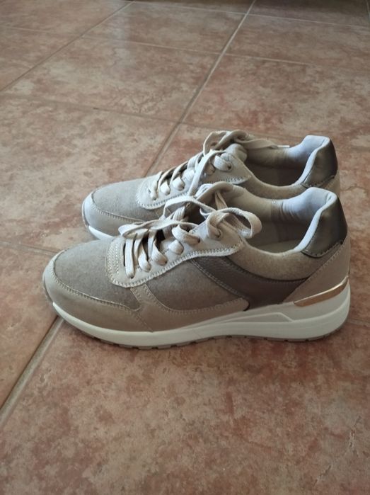 Sapatilhas novas Inside tamanho 38