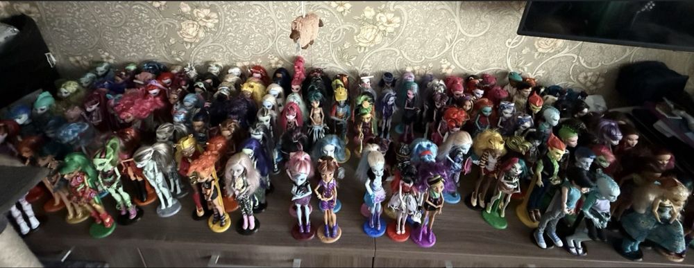 Проаж ляльок монстер хай