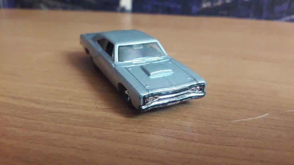Машинка Dodge Coronet Super Bee 1969 от Hot Wheels. DCC 2007.