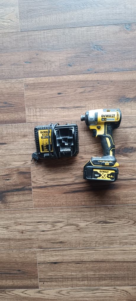 Zakretarka DeWalt dcf 887