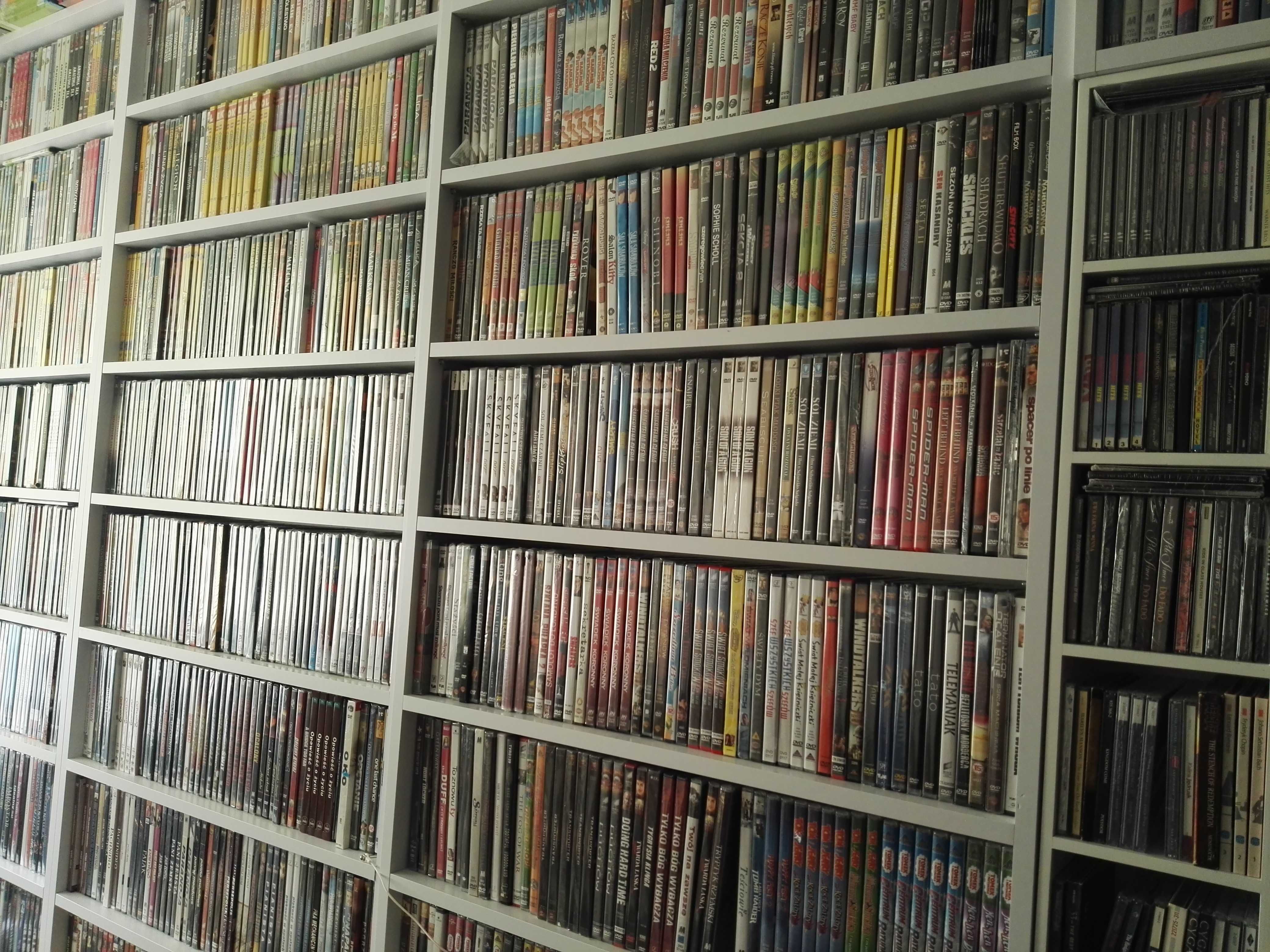 KUPIĘ płyty muzyczne CD, filmy blu ray, dvd, muzyczne plyty cd