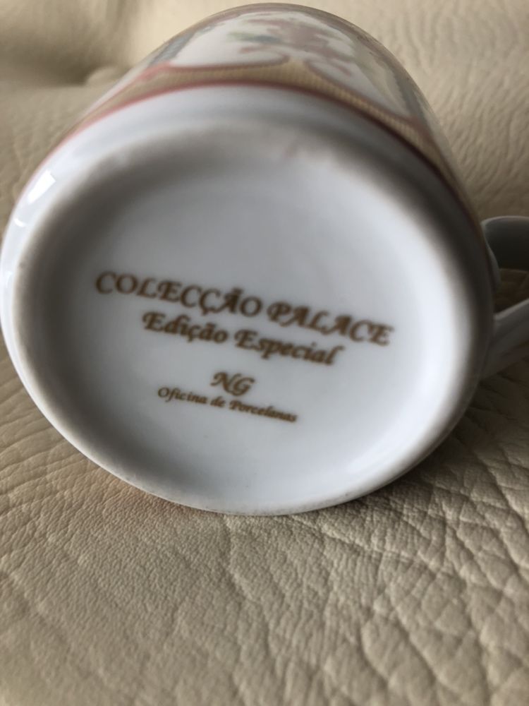 Chavena de cafe e pires de colecao Ng porcelanas