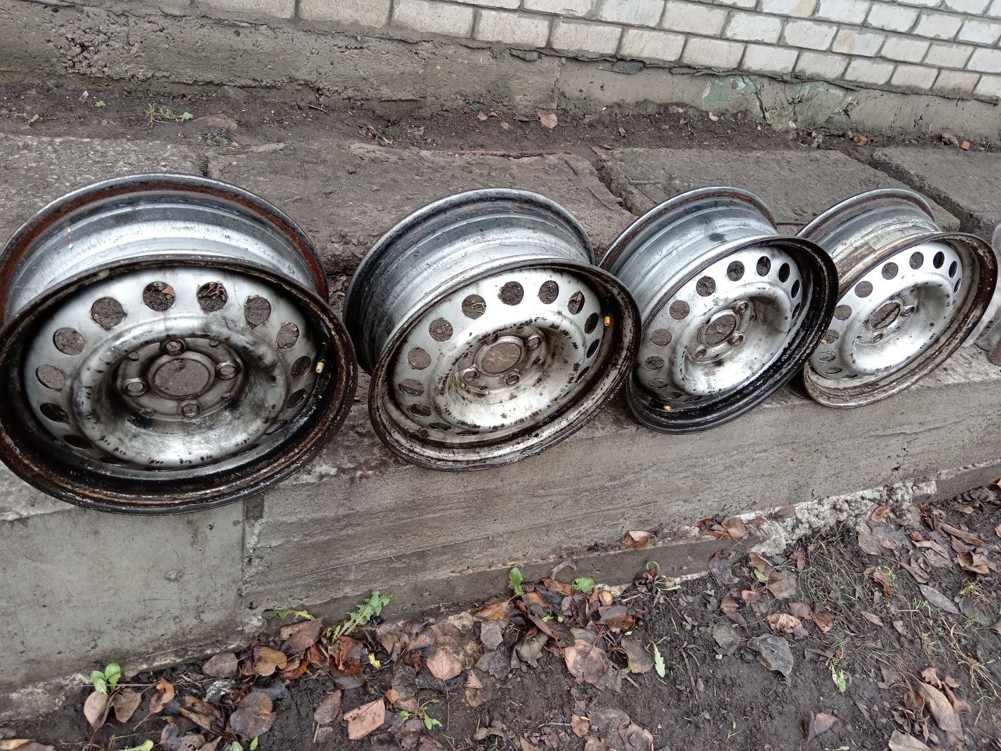 Продам диски R 14 4*100  сенс, ланос
