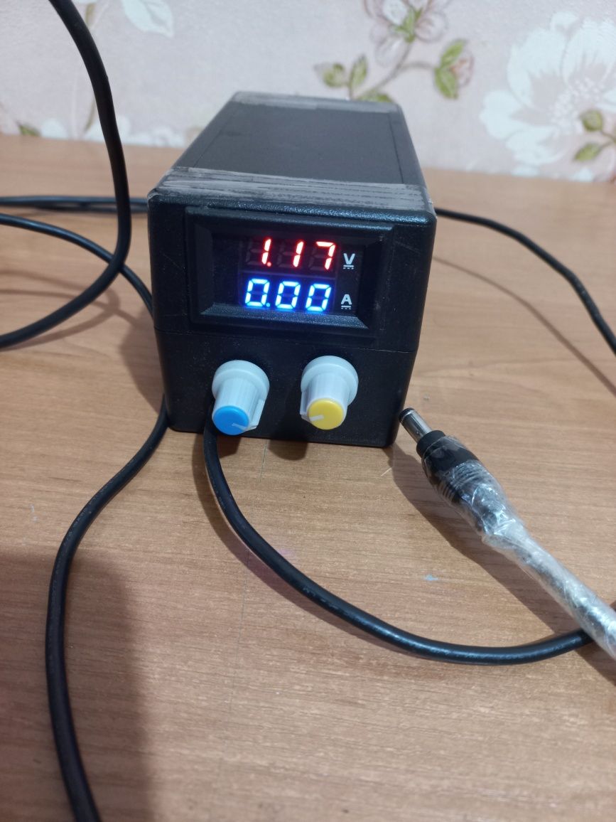 Лабораторный блок питания зарядка 24 в