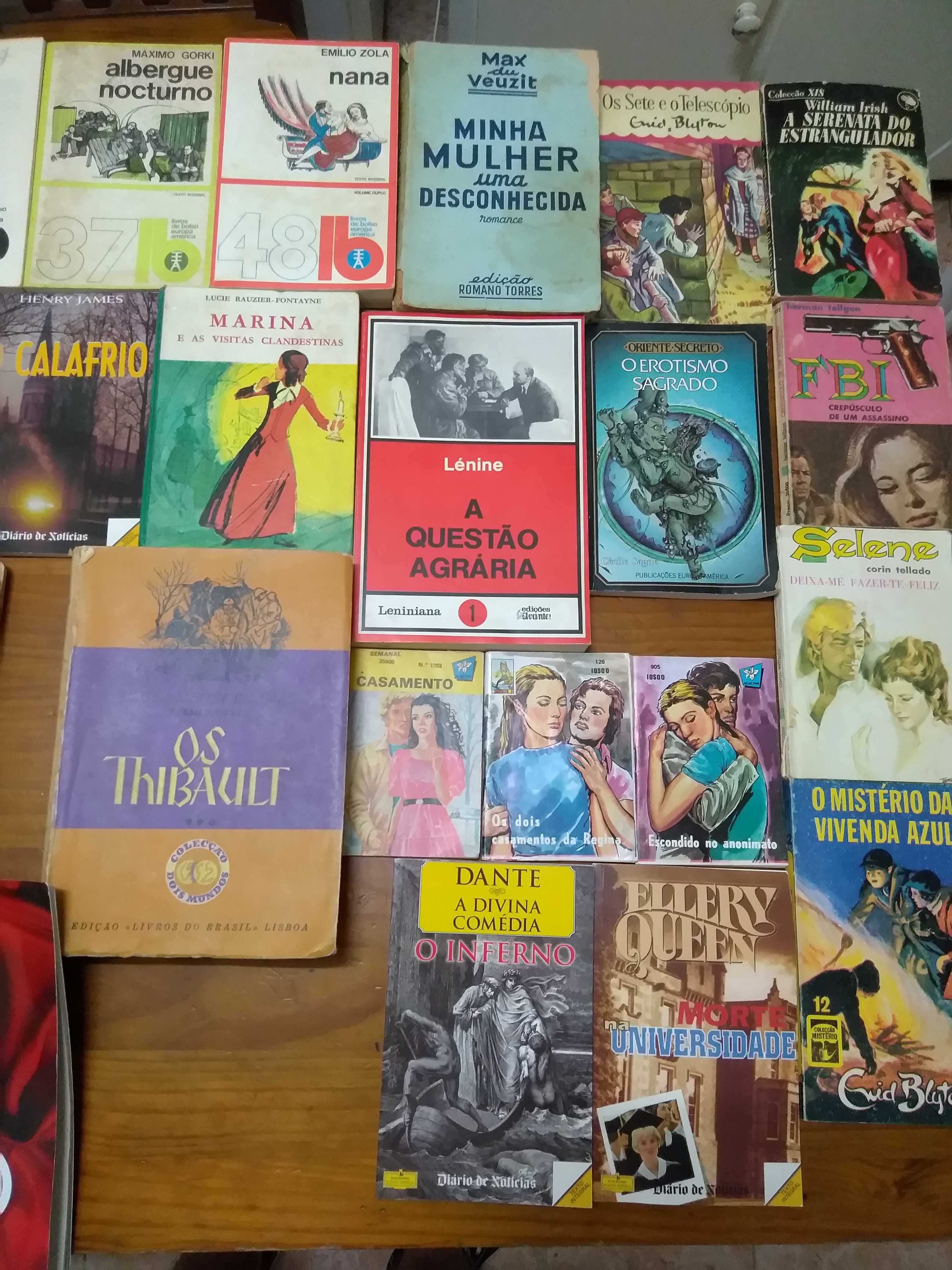Livros antigos de colecao