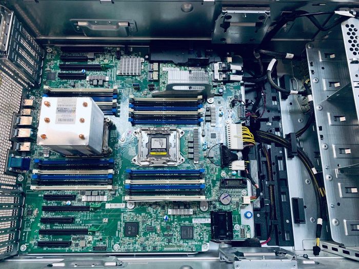 Сервер HP Proliant ML350 GEN9 SFF 2x2667v4