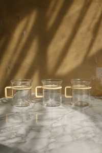 komplet 3 klasycznych szklanek Bodum z kremowym uchwytem