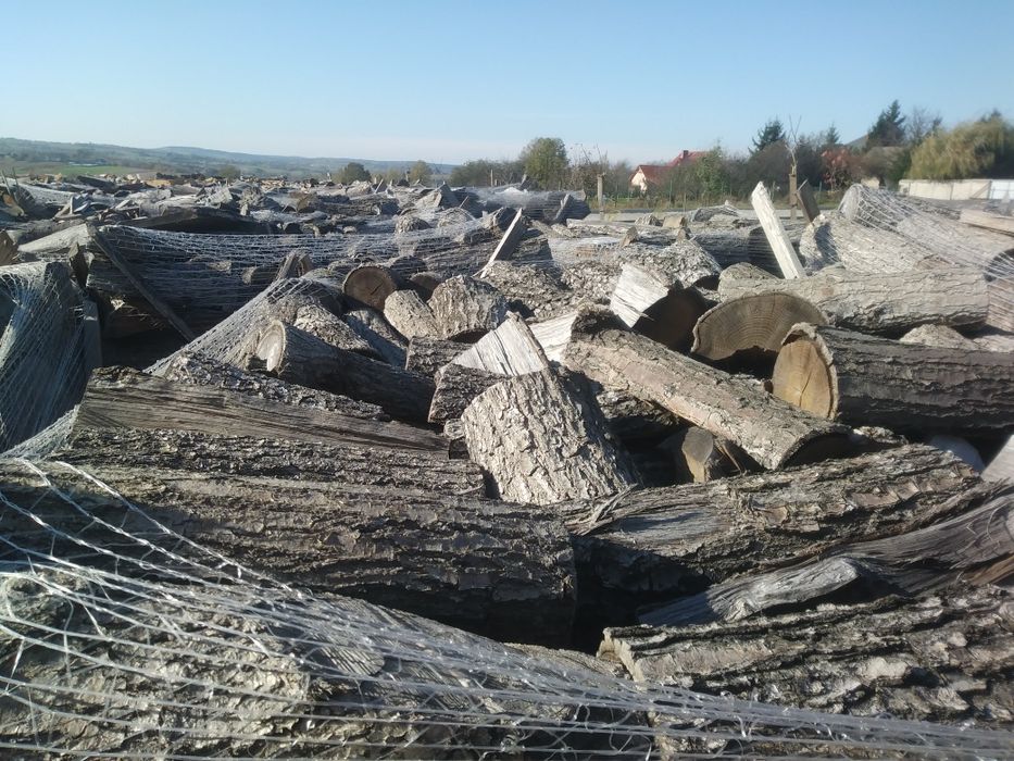 Drewno Drzewo Kominkowe Suche ponad 2 lata Sezonowane Dąb -Buk -Brzoza