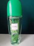 C-thru dezodorant perfumowany w sprayu i spodnie polarowe damskie.