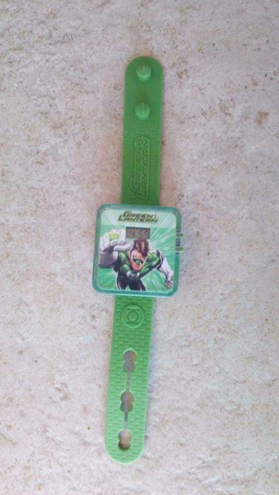 Relógios da Marvel, Super Homem e Hulk