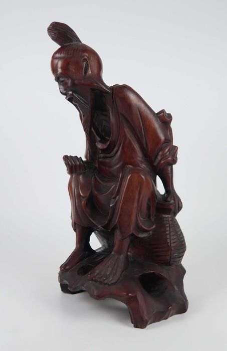 Ancião, escultura chinesa