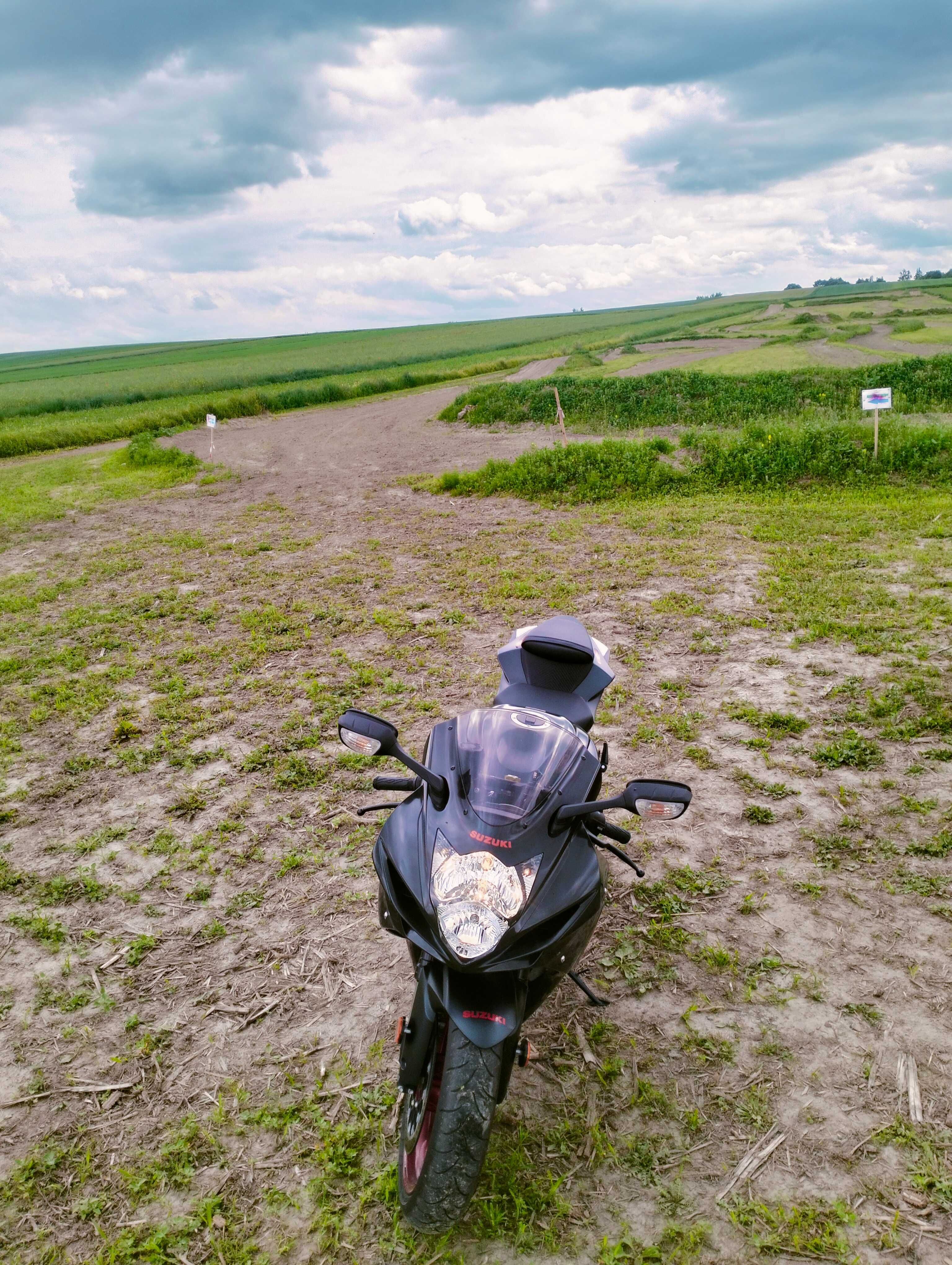 Suzuki GSX-R600  L7