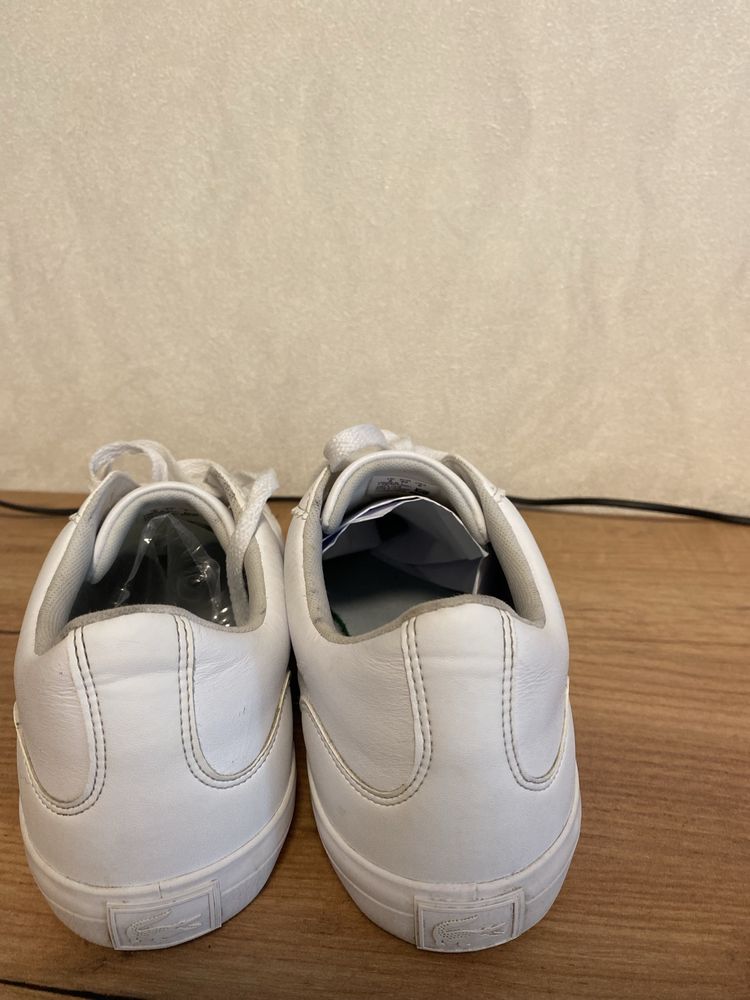 Продам кросівки чоловічі оригінальні Lacoste