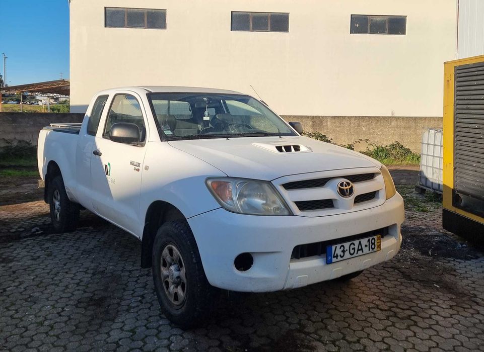 Toyota Hilux D4D 4WD 4x4 3 Lugares