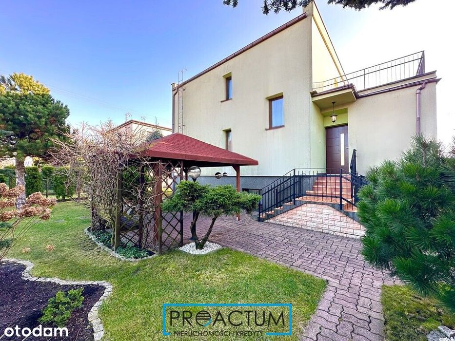 Dom - z dodatkową powierzchnią pod działalność