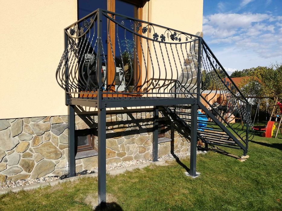 schody metalowe zewnętrzne