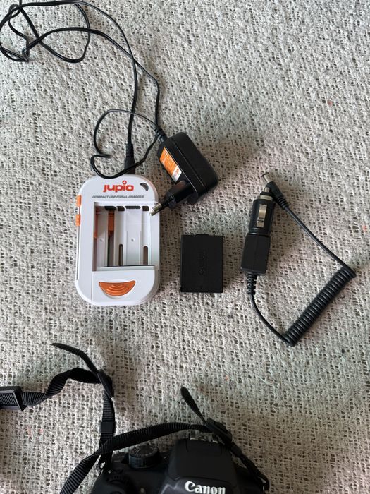 Canon EOS 1200D + Lente 18-55mm + Bolsa e carregador