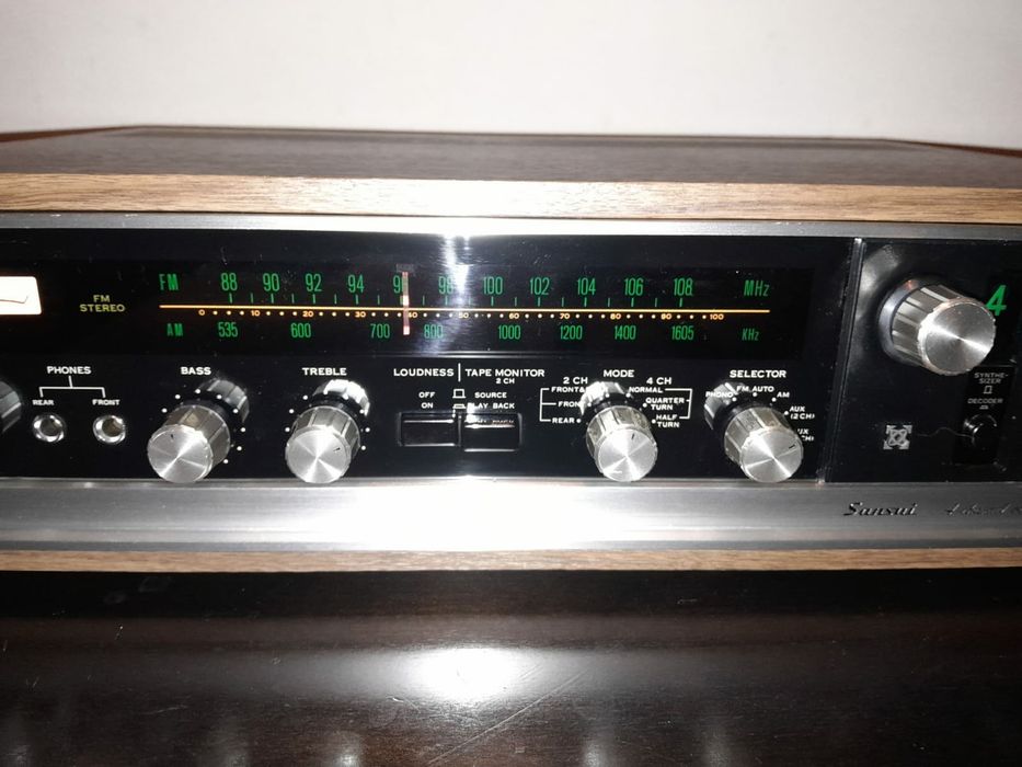 Amplificador Receiver Sansui