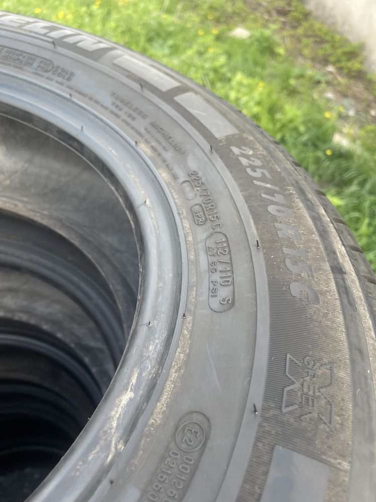 225/70R15C Michelin Agilis-4шт 19 год