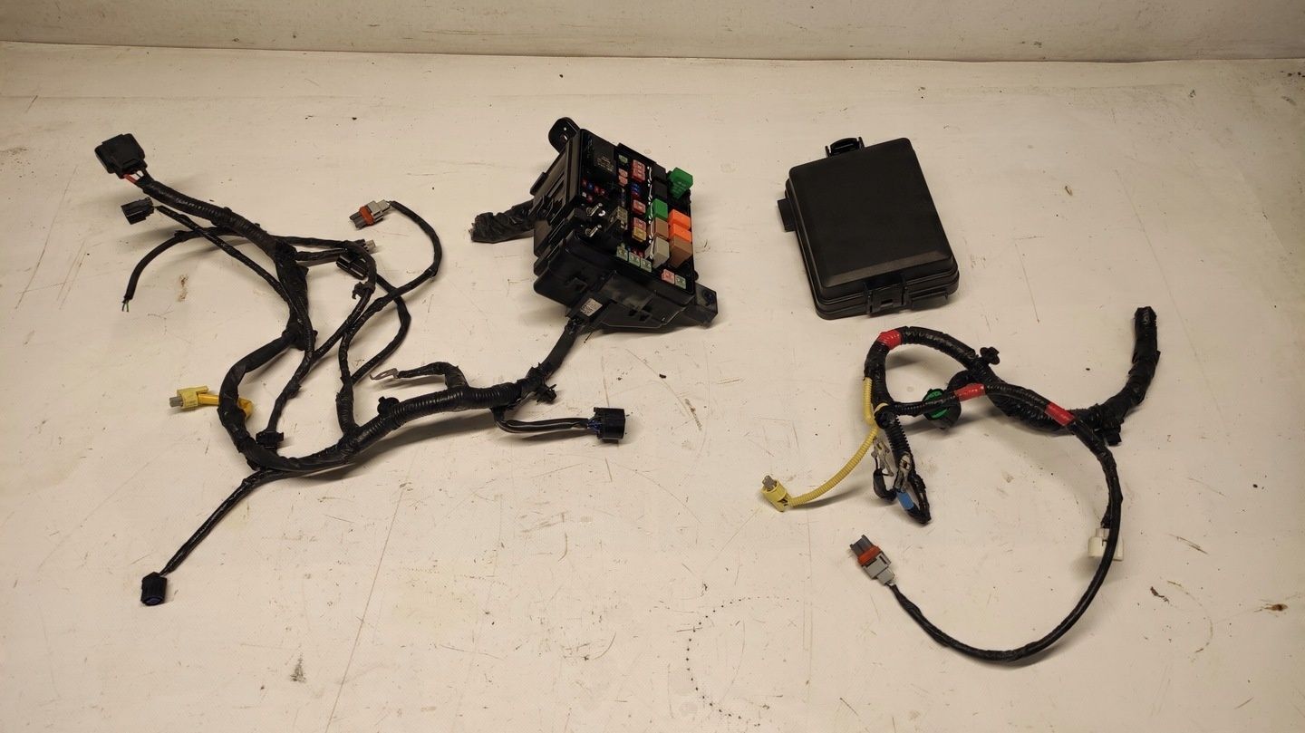 HYUNDAI I20 III SKRZYNKA PUSZKA INSTALACJA 1.0 T-GDI 48V 21-24 91956-Q0041