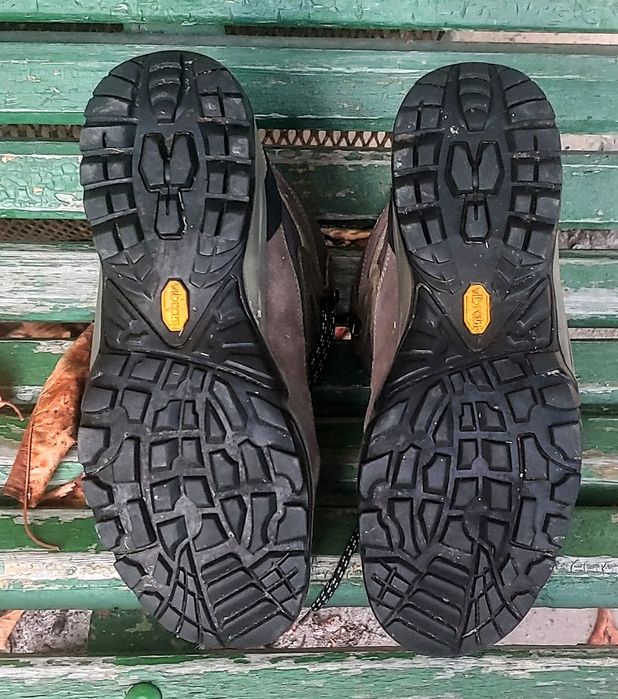 Трекинговые ботинки Scarpa подошва Vibram. внутри на. Gore Tex