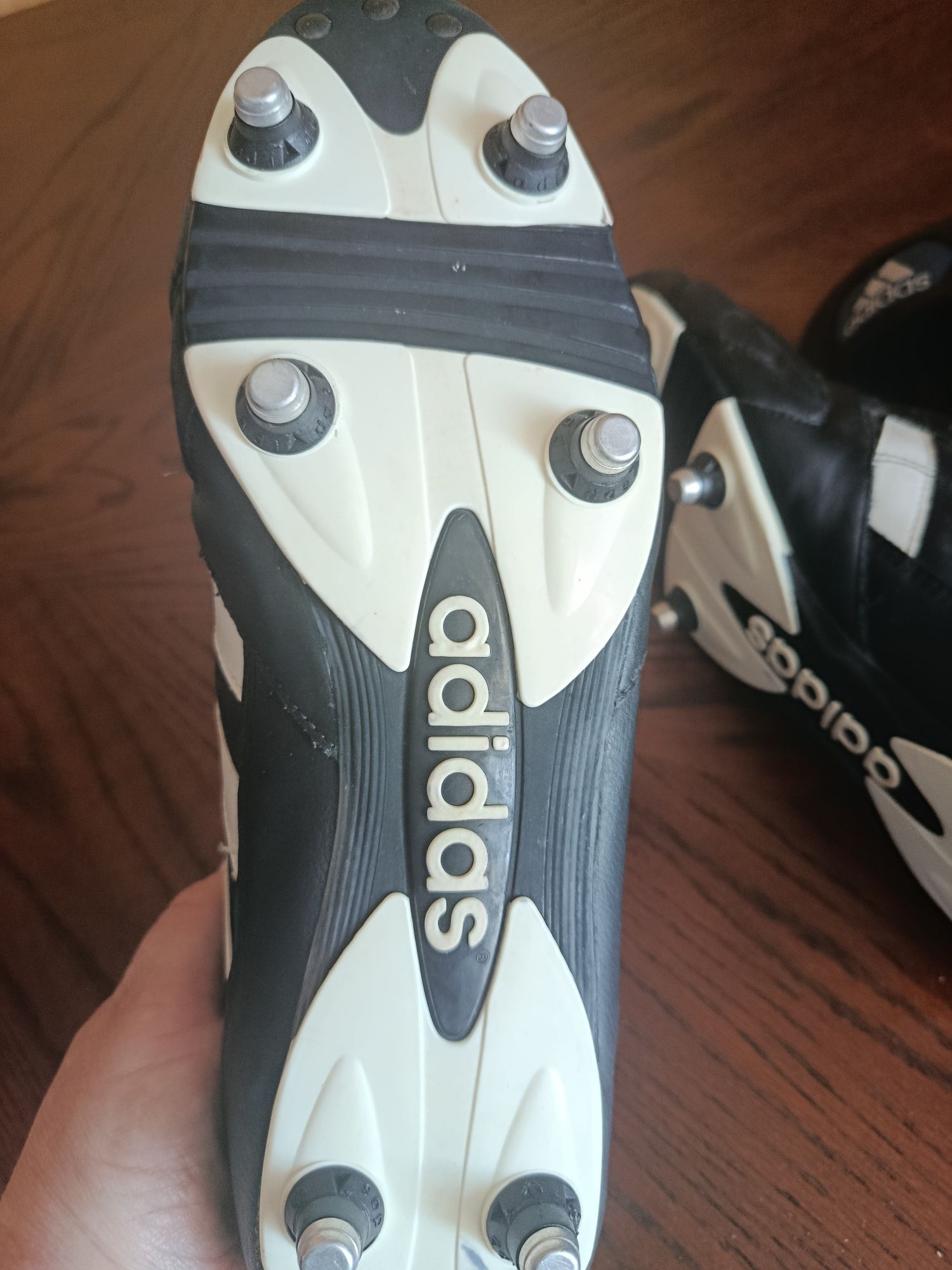 Нові фірмові буци кросівки  adidas 43 розмір