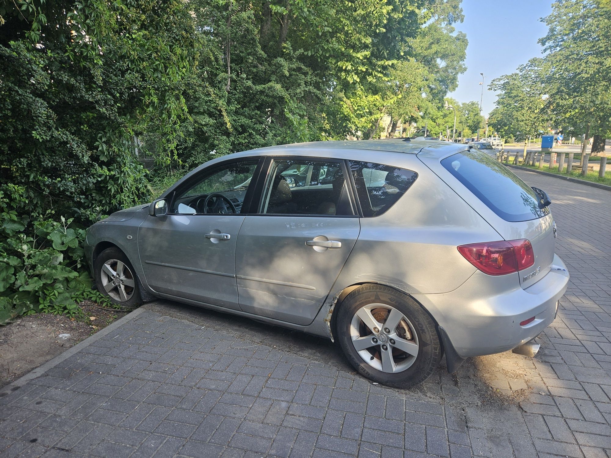 Sprzedam  samochód mazda3 2004