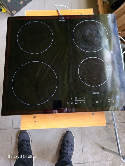 Sprzedam sprawną płytę indukcyjna electrolux