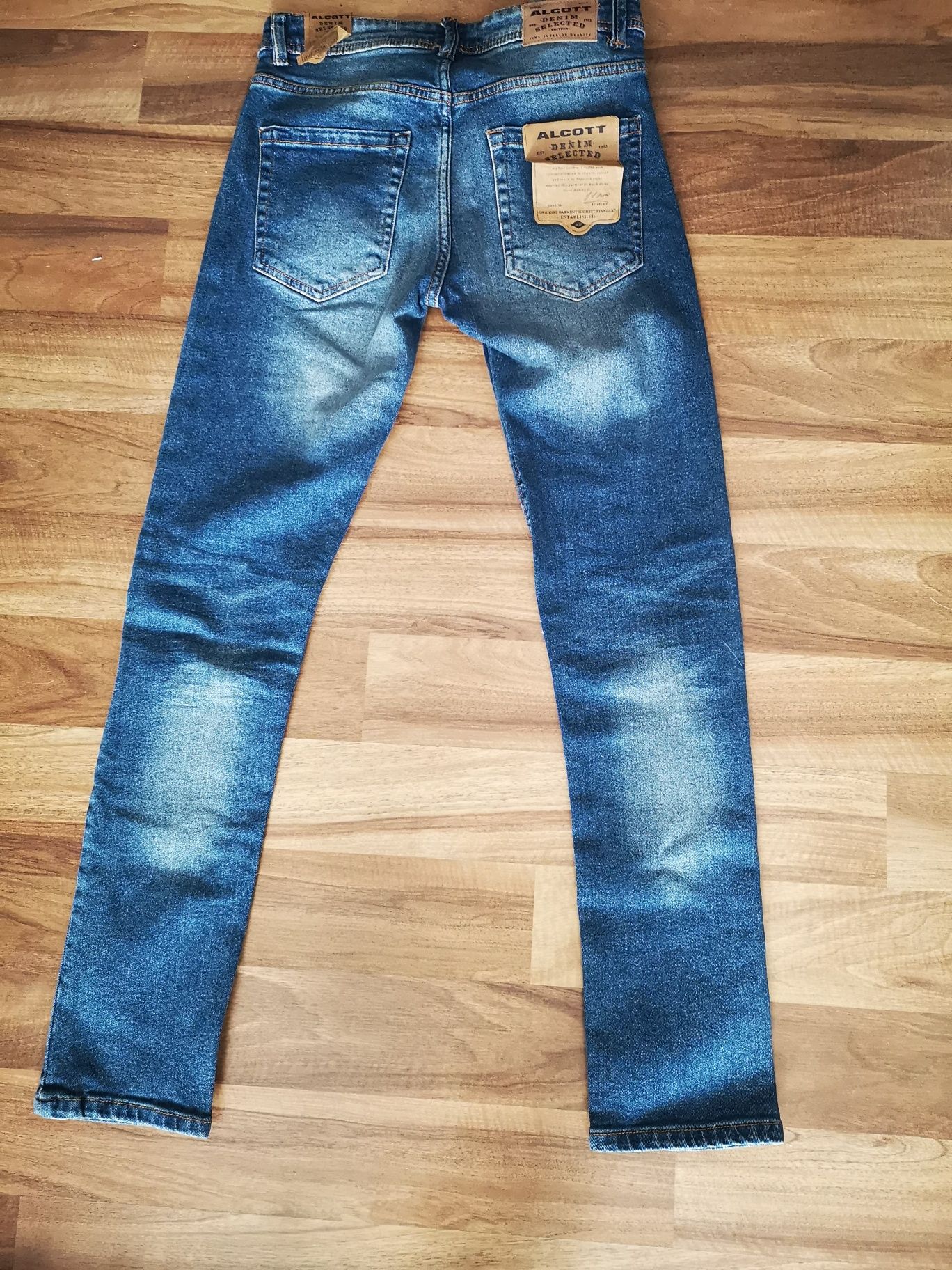 Jeansy Alcott rozmiar 38 (slim fit)