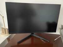 Computador + monitor + rato e teclado