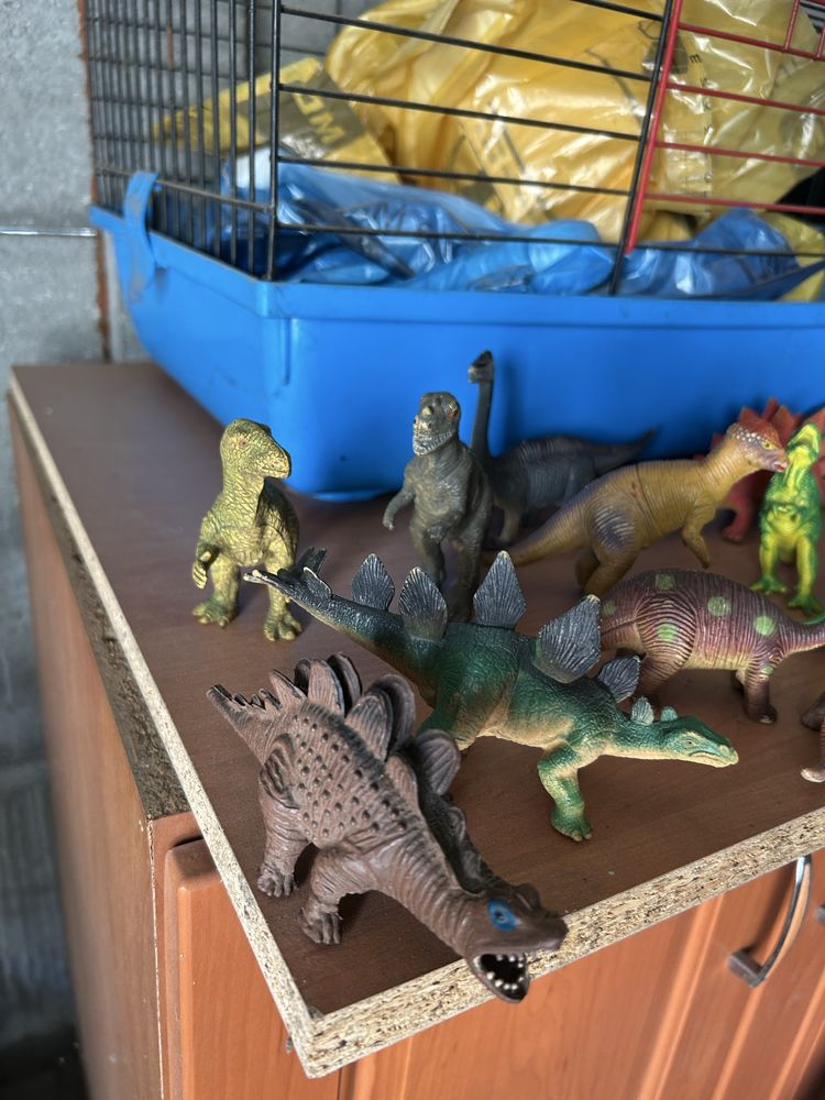 dinozaury figurki